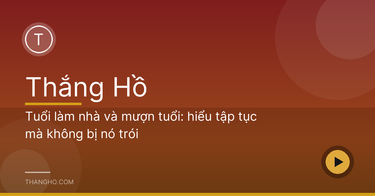 Gia đình nhiều thế hệ đứng trên khu đất chuẩn bị khởi công xây nhà